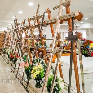 Кресты могильные